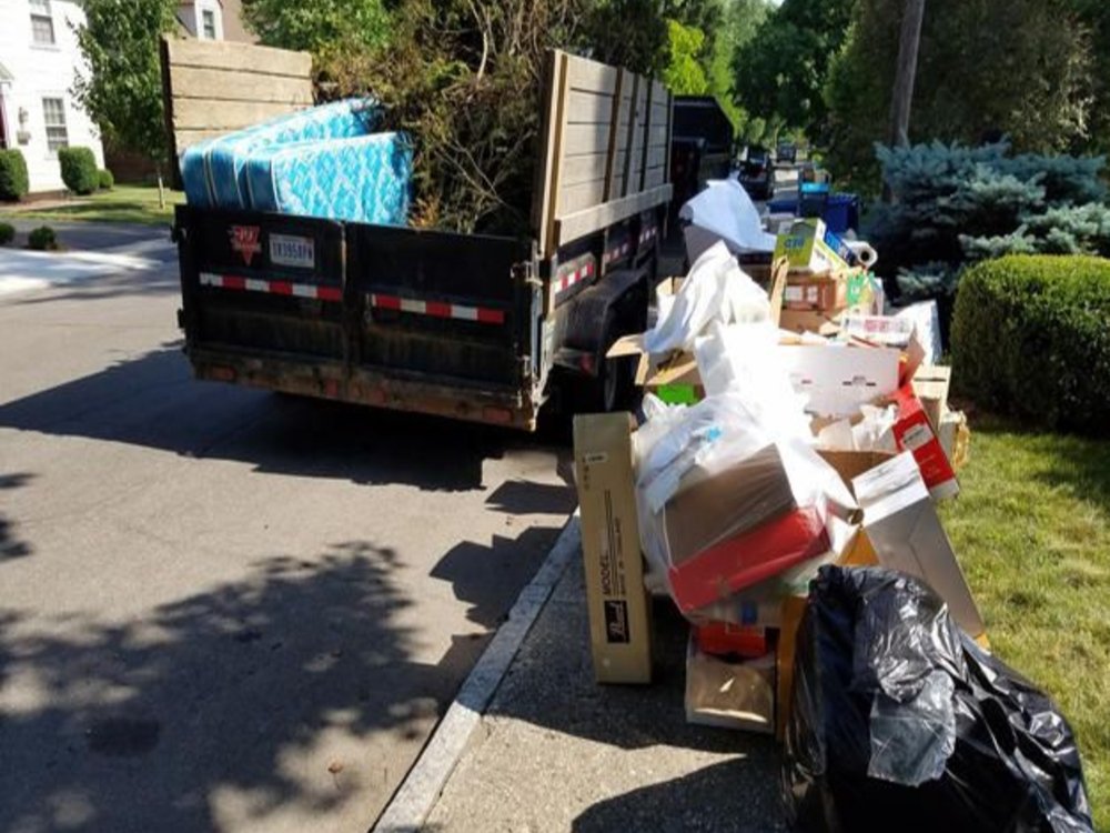 Landscaping Waste Hauling about