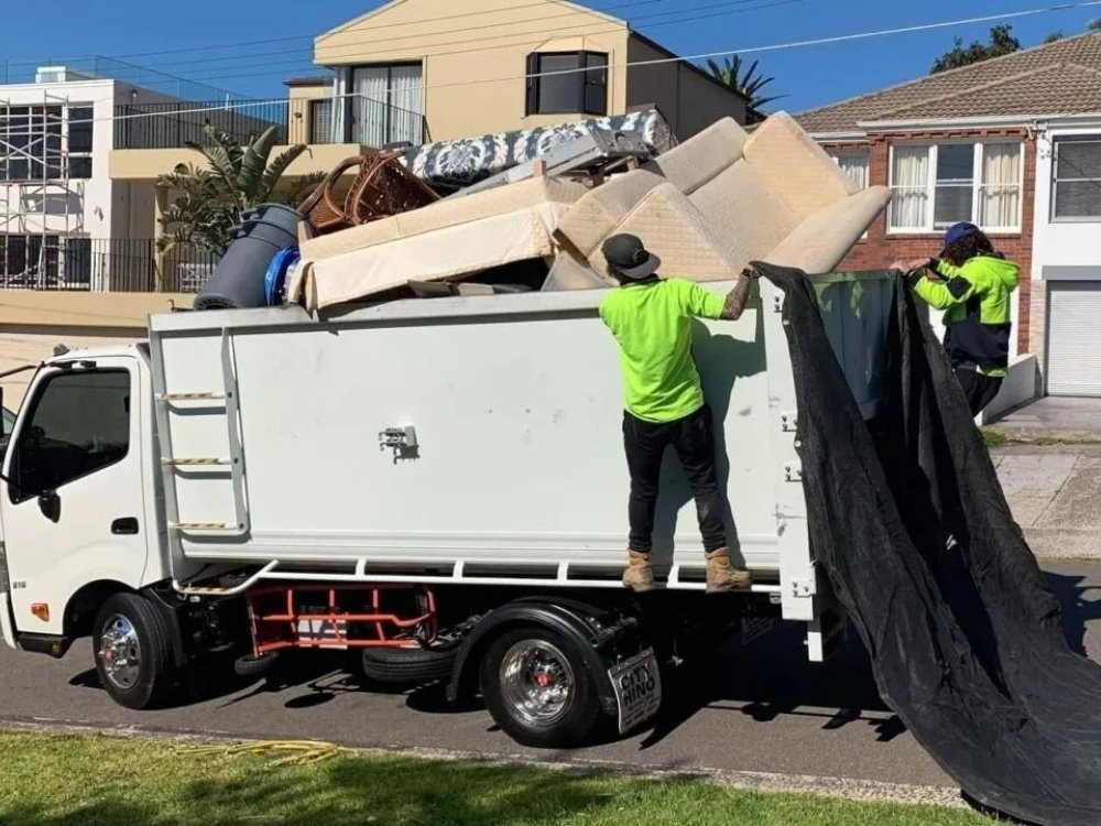 Landscaping Waste Hauling about